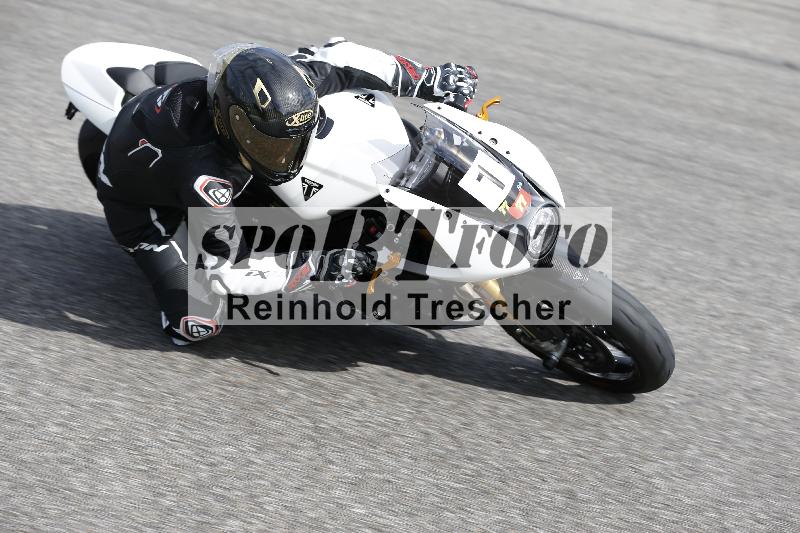 /53 16.09.2025 Track Day Domi Aegerter ADR/Gruppe rot/1